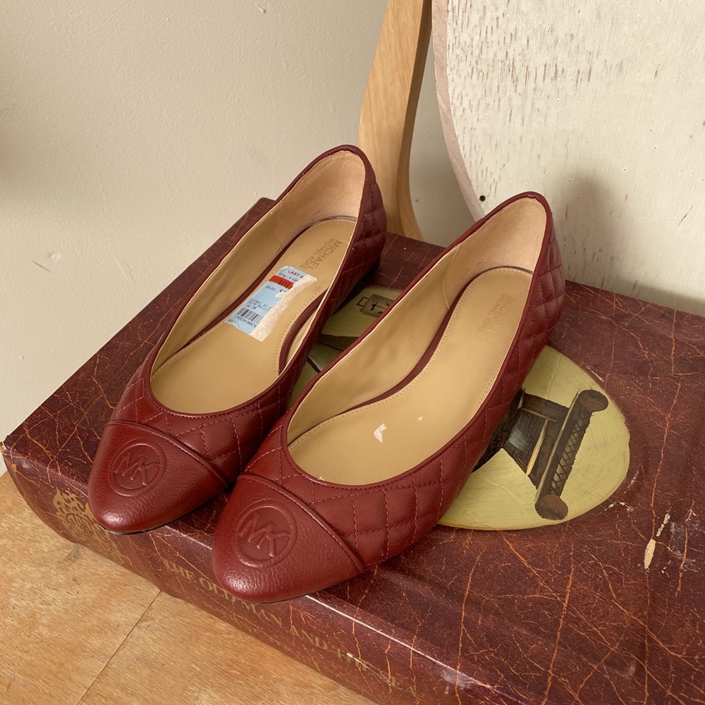 Michael kors shoes size 8M